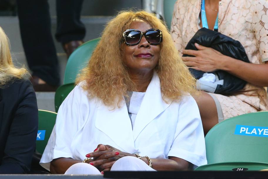 Mamma Oracene segue il match della figlia Serena (Getty Images)